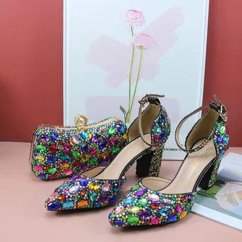 Свадебные туфли Невесты с цветными кристаллами и сумкой, вечерние модельные туфли с острым носком на квадратном каблуке, модные босоножки на высоком каблуке, женская сумочка